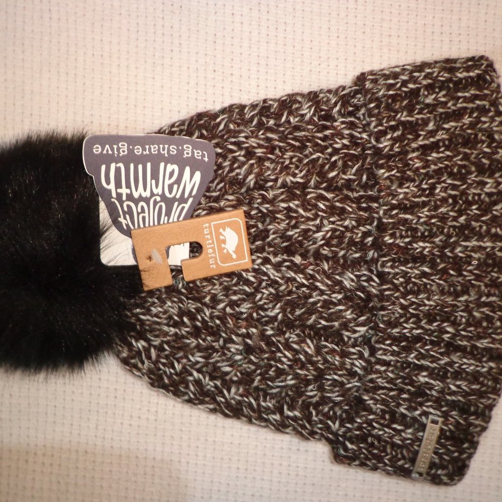 NWT Turtle Fur Lexi Pompom Beanie Fleece Lining Ribbed Cuff Smoke O/S